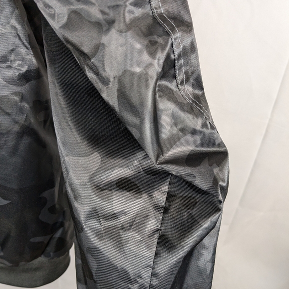 Members Only Jacket Mens Med Camo Zip Bomber Flight Military Satin Hooded A005 - Picture 12 of 14